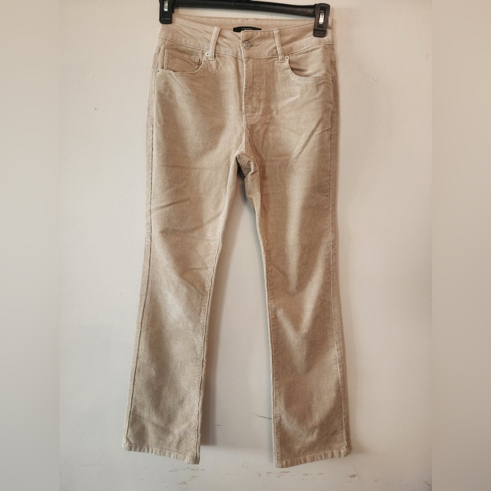 Forever 21 Corduroy bootcut pants size medium